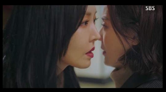 一直看一直骂的《顶楼》，说到底是渗透在骨子里的韩国文化