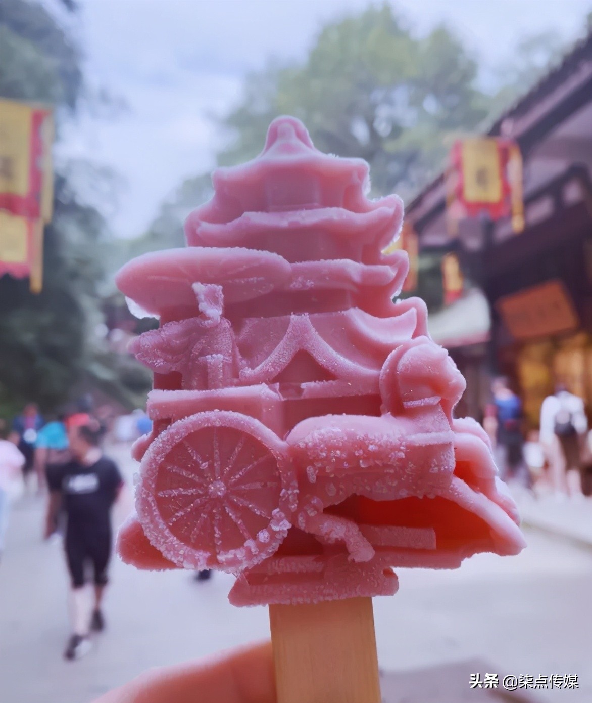 藏不住了：清华，出雪糕了？