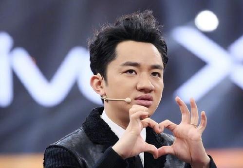 “中国鞋业第一股”星期六：卡位“网红”后，悄悄拿下22亿营收