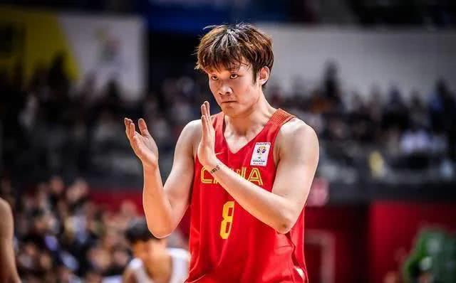 cba隋然是哪里人(中国篮球的悲剧！被NBA签约后，他却消失了整整两年了)