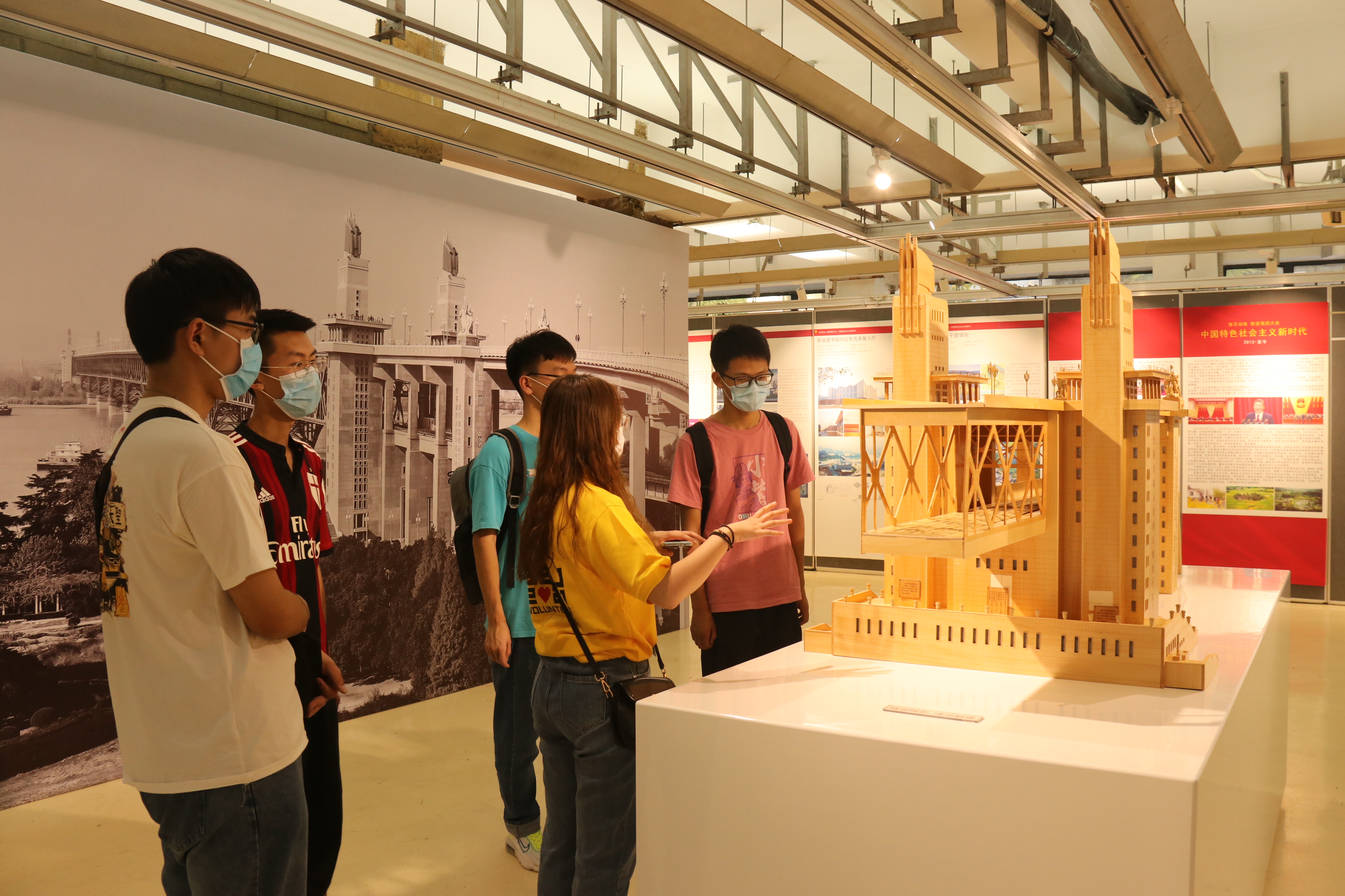 首批未来技术学院迎新，如何引领未来？