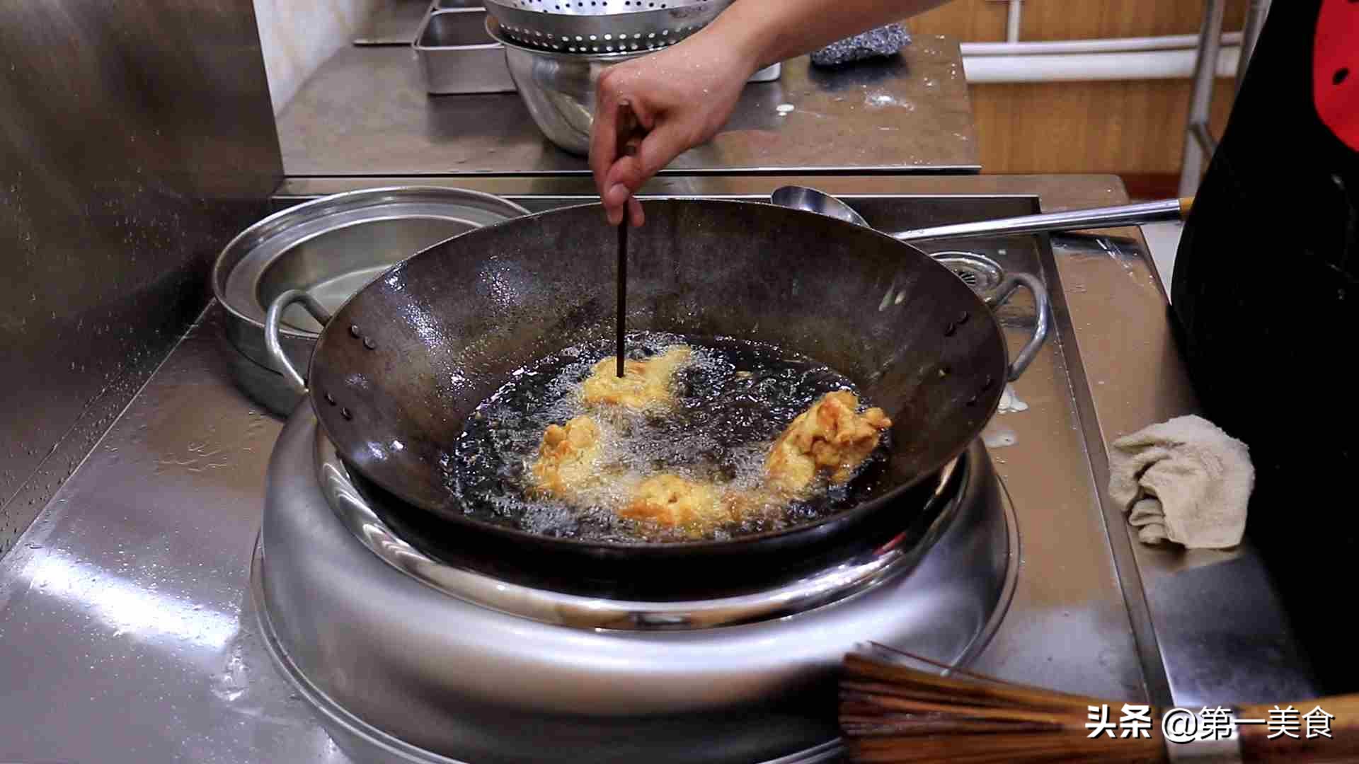 想吃炸鸡腿不要再买了，厨师长教你在家做，鸡腿皮脆肉嫩又卫生