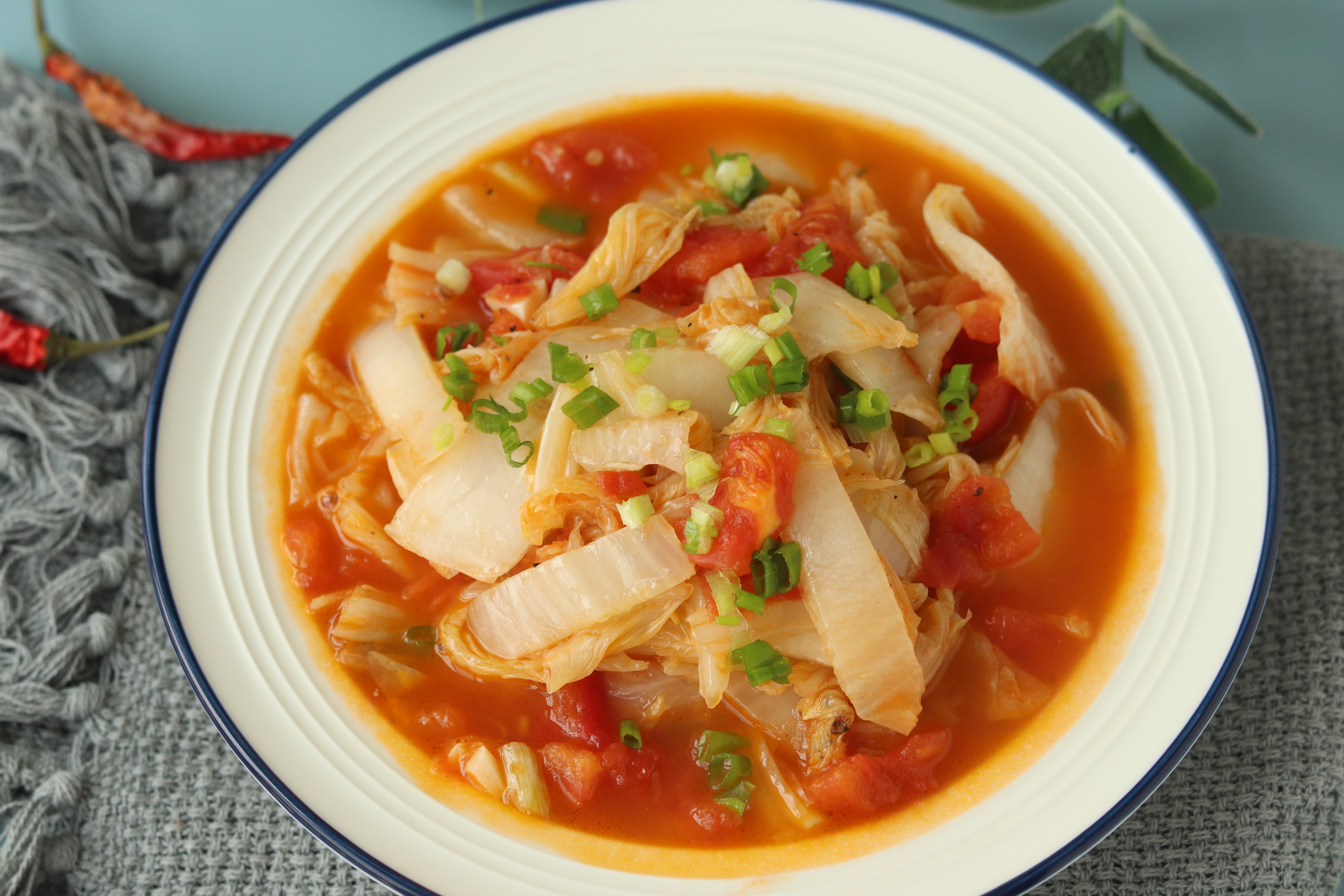 百菜不如白菜,它和番茄太配了,酸甜开胃营养又下饭,全家都爱吃