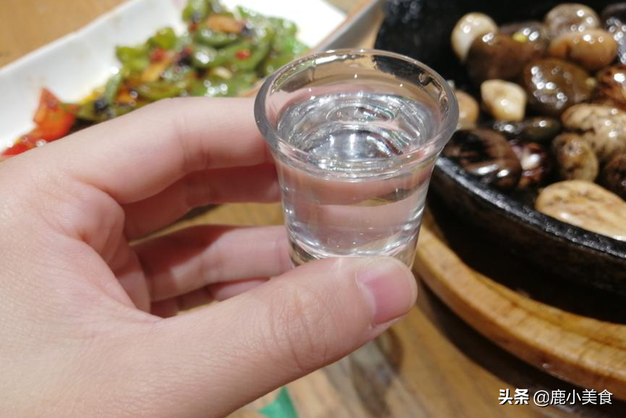 内蒙古五大名酒是哪些?原来“闷倒驴”不是品牌名,不懂容易出糗