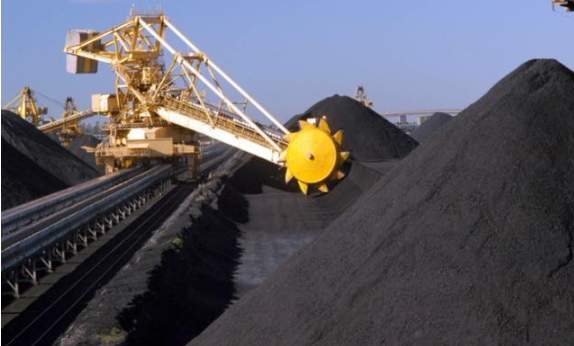 中国最大的煤田，面积达22860平方千米，煤矿达6690亿吨
