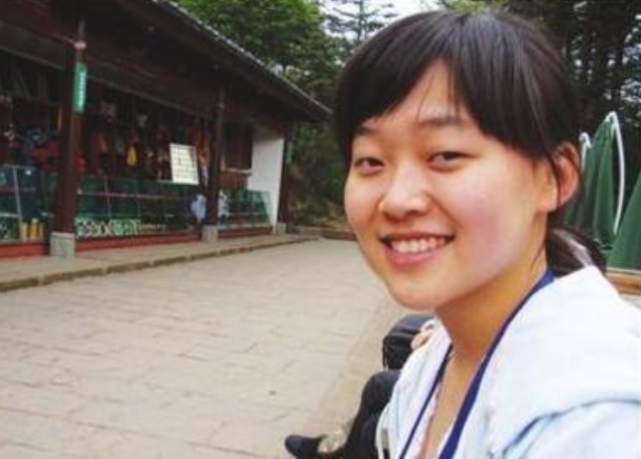 四川考生张莹嫇，清华破例降60分录取，她到底有何过人之处？