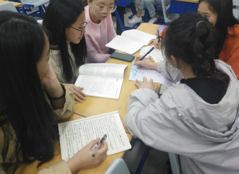 大学生入党好处多，可弊端却少有人知，想清楚再决定别等将来后悔