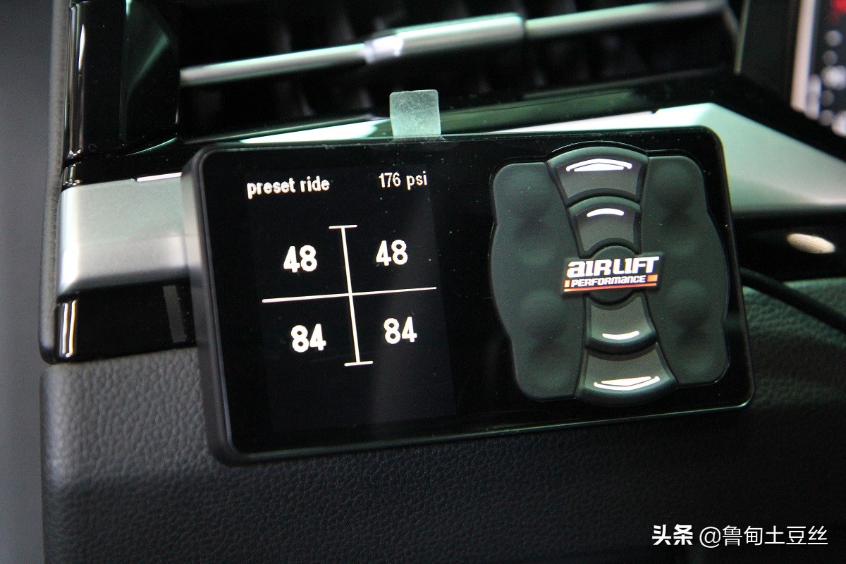 「毂锐驰」优雅与性能兼具—大众CC猎装版 380 R-Line X REVO二阶改装