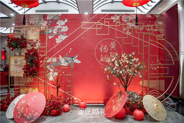 男方去女方家里提亲需要带什么礼品（男方去女方家提亲需要准备什么东西）