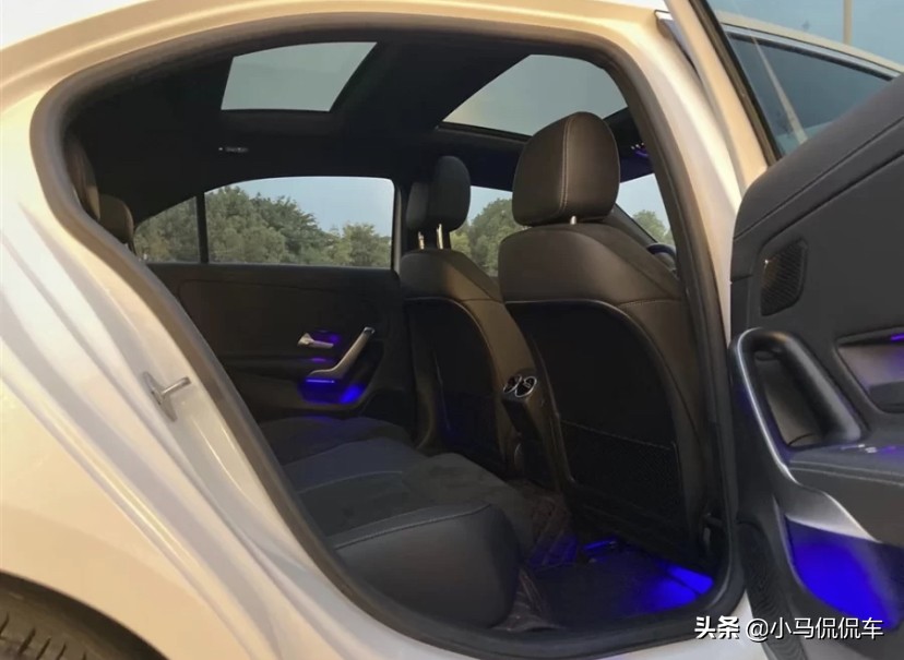 颜值就是正义，落地25万入手奔驰A级，小仙女的爱，直男们不懂