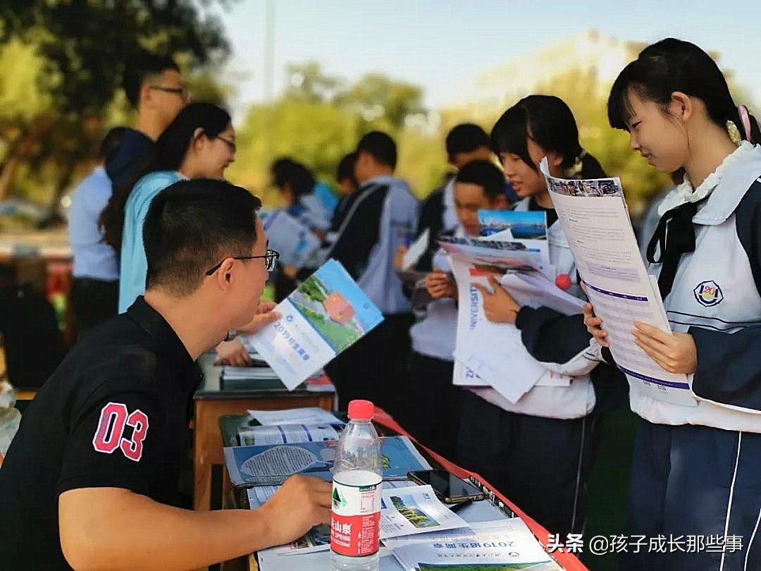 私立学校招生水平远超公办学校几条街，看看人家怎样招生就服了