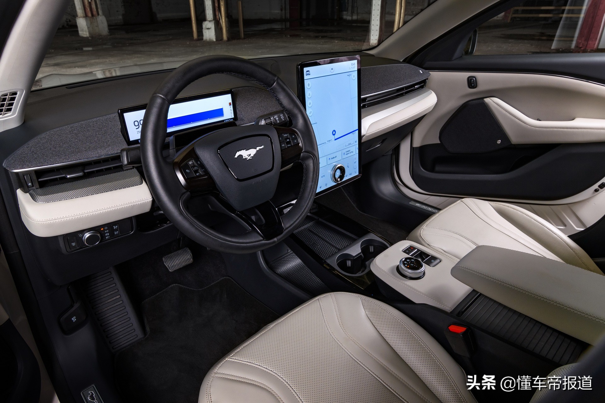 新车｜变身“白马王子”！福特Mustang家族特别版正式亮相