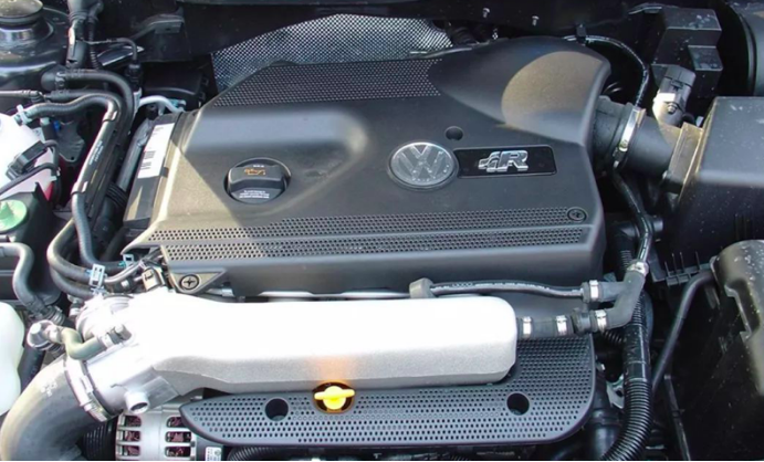 经典车之一汽-大众宝来R