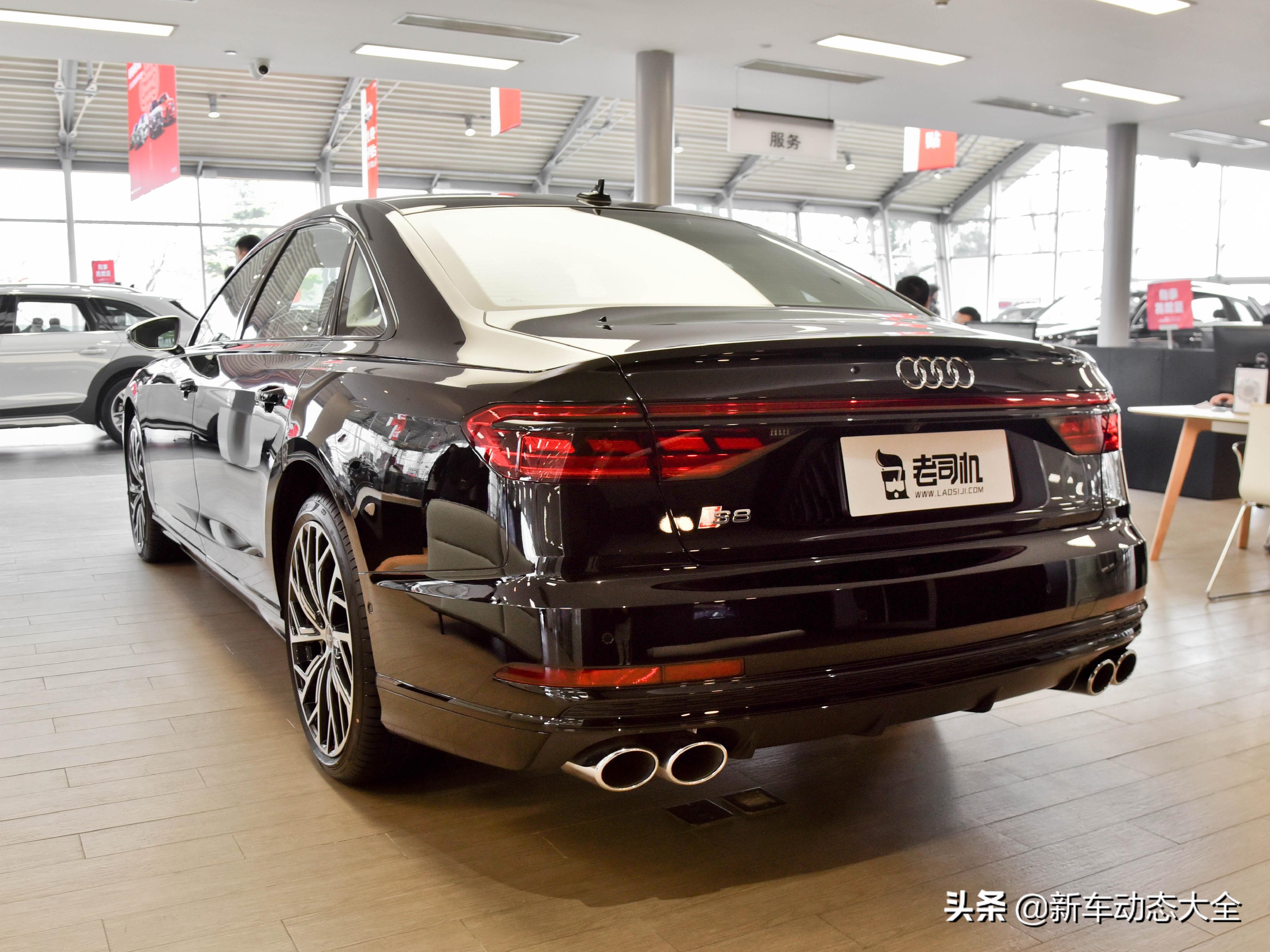 德系原装进口，顶级V8四驱豪华旗舰车，5米3加长车身，实拍奥迪S8