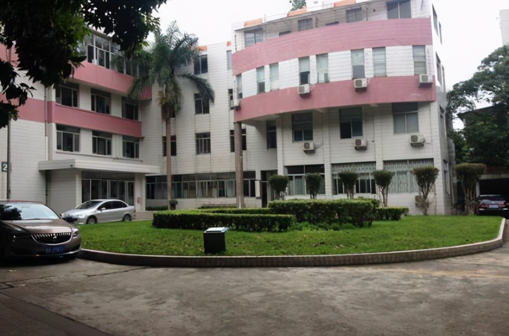 广东科贸职业学院学费宿舍费学校环境宿舍环境怎么样