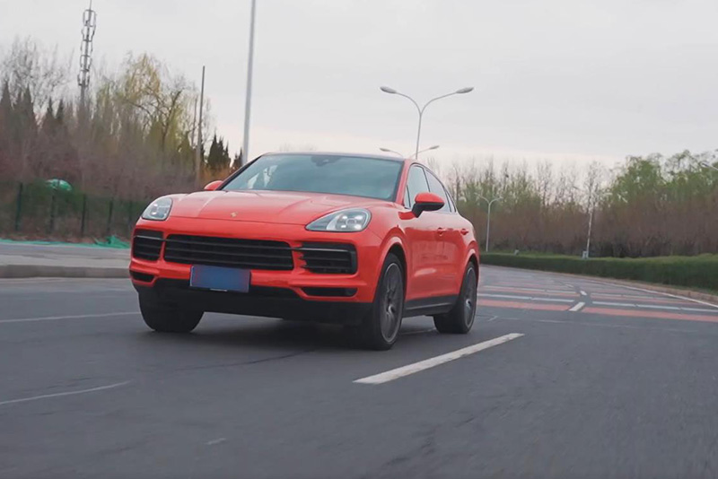 不一样的不仅是车尾 测试保时捷Cayenne Coupé