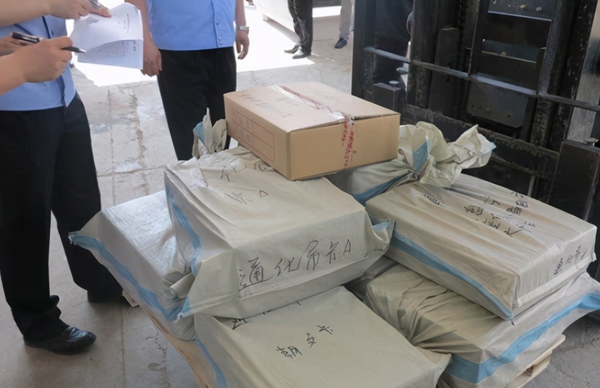 高考结束“试卷”去哪了？为啥不让考生看？真实原因你可能不信