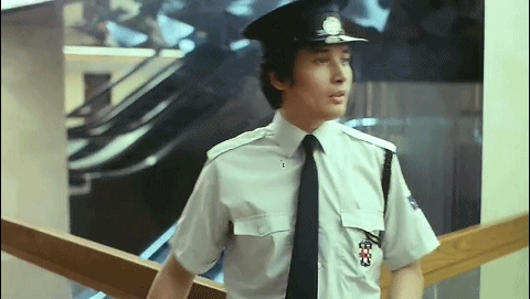 40年过去了，这部电影凭啥超越《山村老尸》，成为恐怖片天花板？