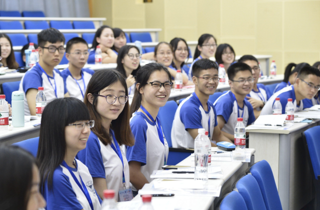 海南4所高中被称为“一本收割机”，实力强劲，学霸云集