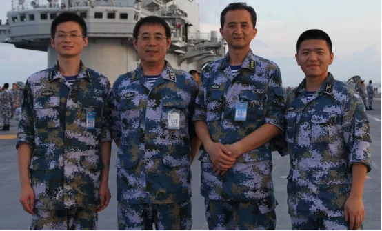 军官达龄退役，制度化