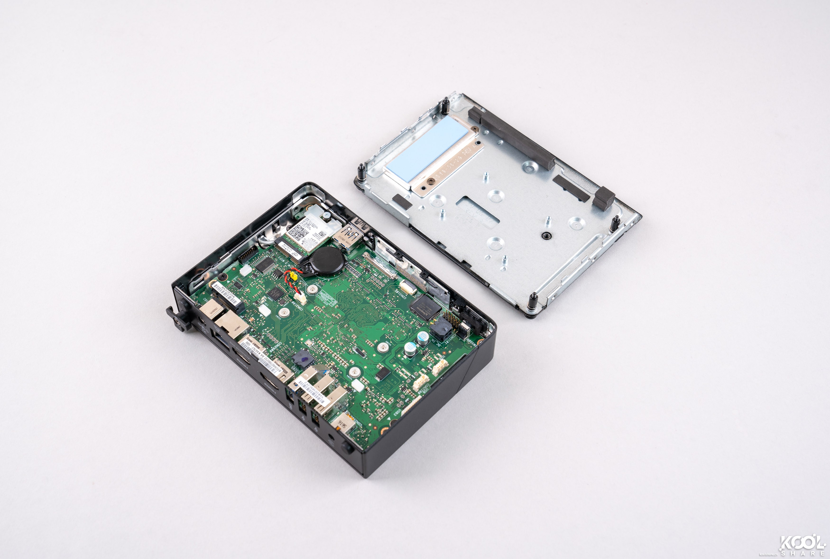 Intel NUC8CHK Chaco Canyon 开箱拆解评测