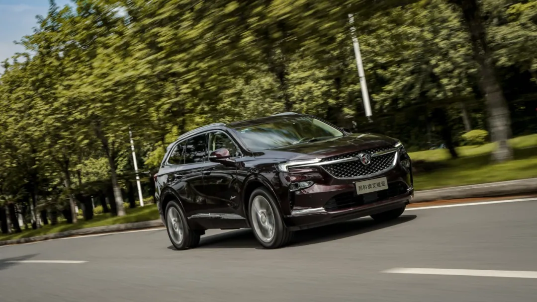 2.0T+9AT，合资旗舰SUV内饰质感完全不输豪车，“官降”2万超值