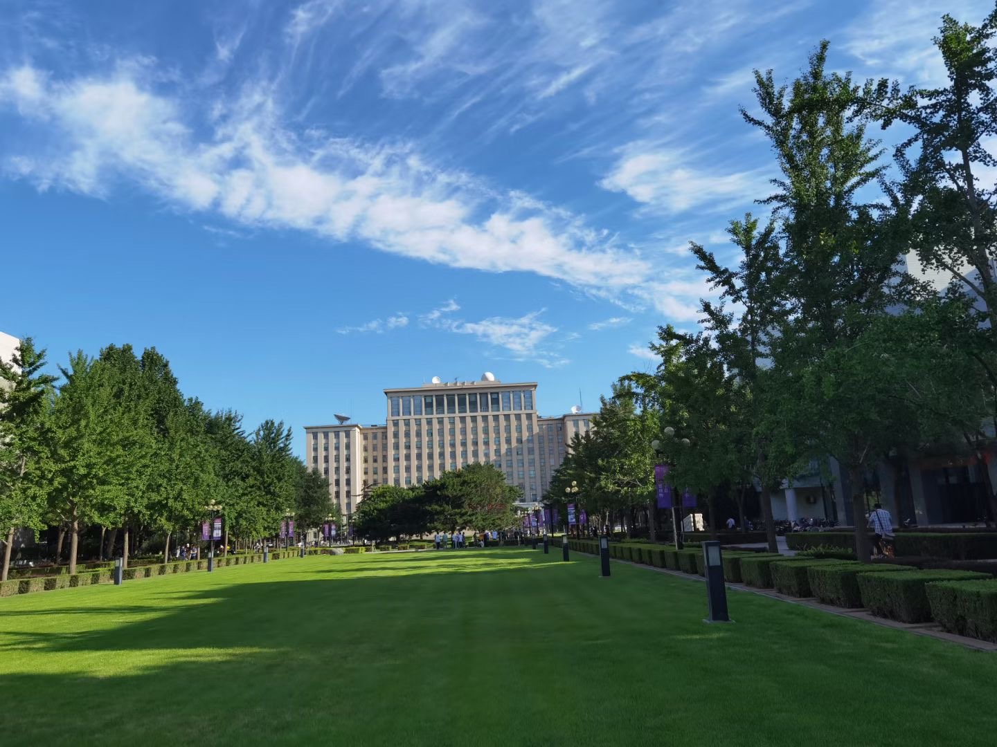 梁孟松辞职为什么会引起震动？读集成电路专业，哪些学校比较好？