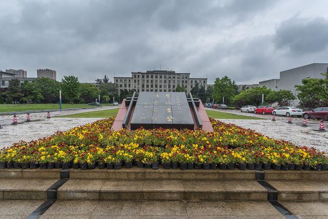 国立安徽大学的真正继承人是谁？安徽大学还是安徽师范大学？