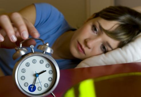 焦虑抑郁：出现偶尔失眠请不要慌！这样去做，能大大缓解你的失眠