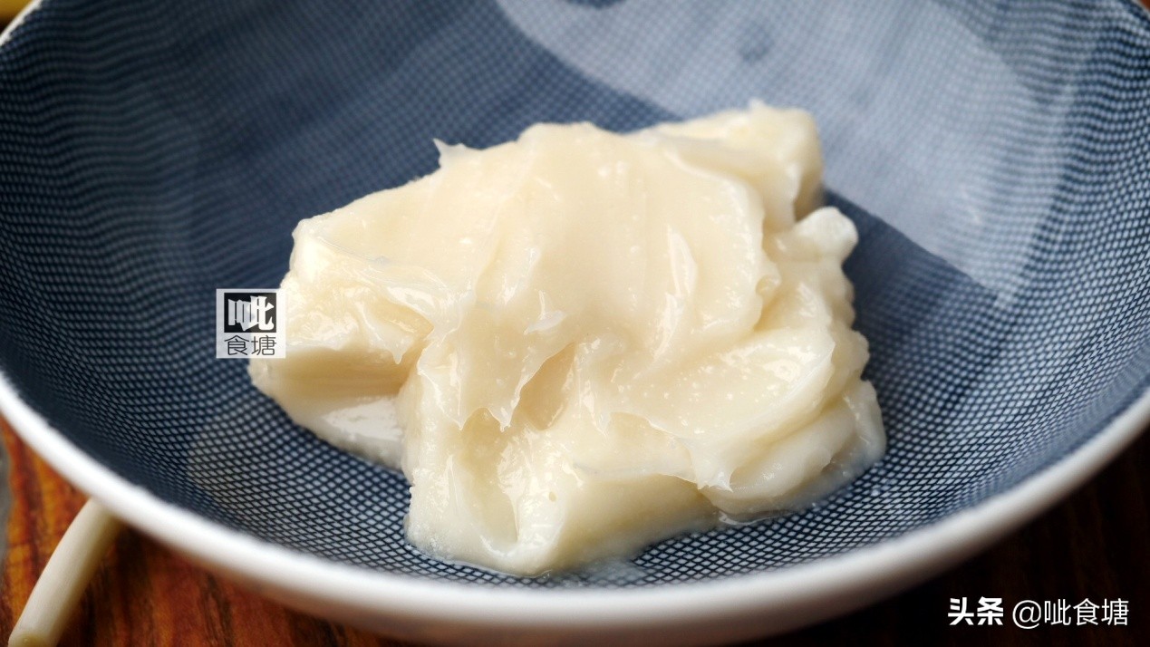 在塘主眼里，带鱼最美味的做法是清蒸，遇到这种新鲜的，可以试试