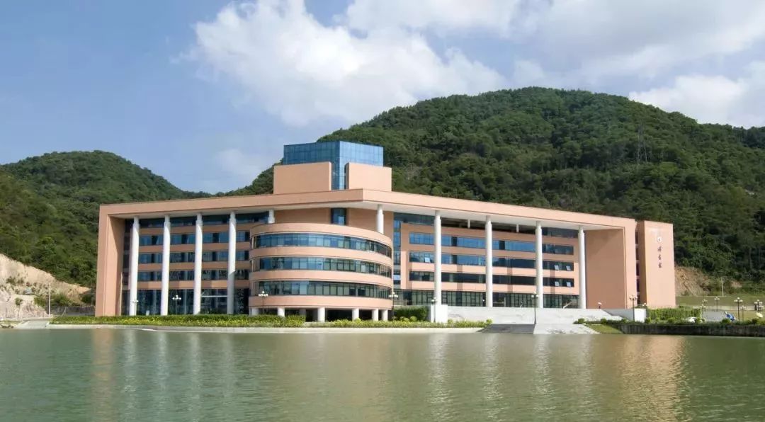 广东高校绰号集来袭！看同学们生动形象地描述母校？