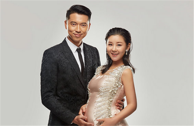 15岁入行，出道20年从不拍吻戏，结婚嫁初恋，李小萌不觉得亏