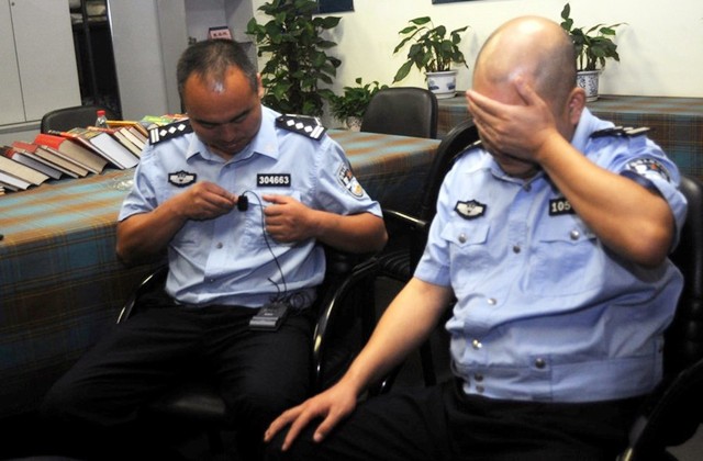 击毙周克华3秒结束！事后两民警回忆：我们根本来不及去想怕不怕