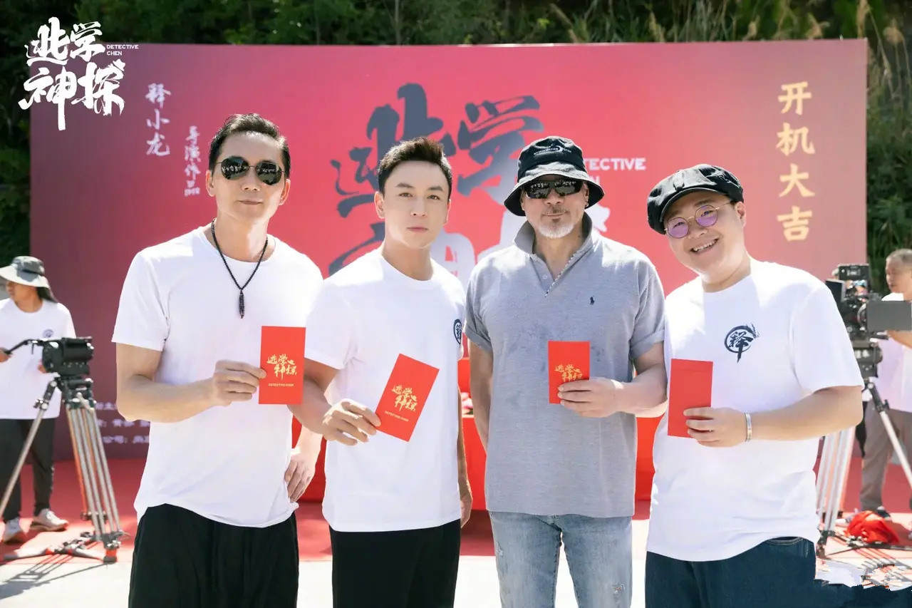 27年前成最富童星，却因母亲“败家”负债累累，他如今怎样了？