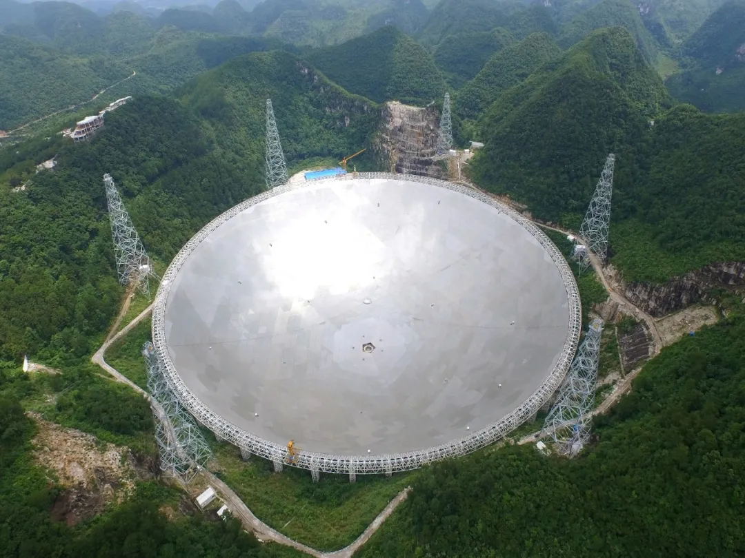 世界最大的单口径射电望远镜FAST向全球开放 | 专访