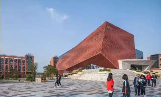 从皇冠到大学城校区，全方位揭秘这所市首批重点中学——重庆一中