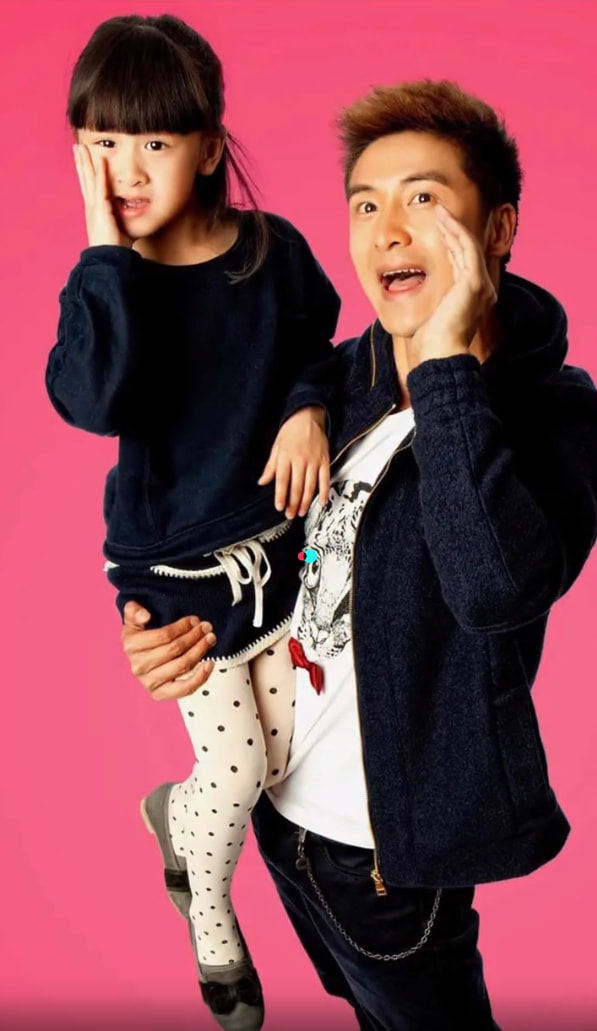 幸福！田亮重现8年前与女儿温情瞬间，单手抱13岁森碟直呼费劲