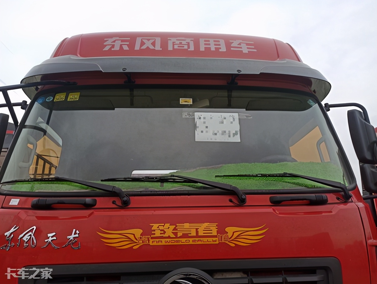 520马力+法士特12挡，实拍东风天龙二手牵引车，车况值得买