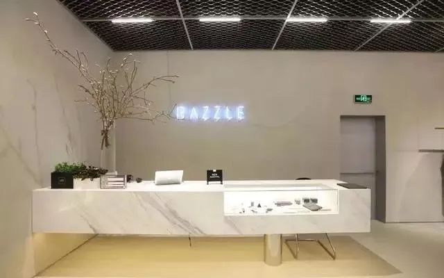地素进军男装市场，旗下轻奢品牌RAZZLE能否再续地素女装辉煌？