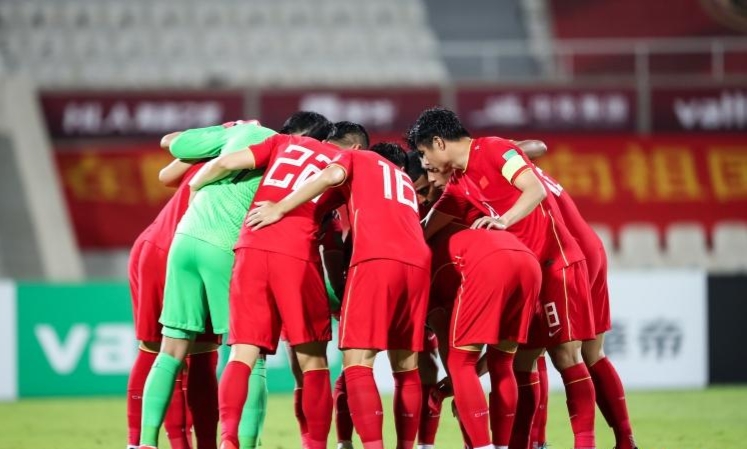 国脚欧冠首发出场，男足12强赛目标曝光，谢晖辞职心有不甘