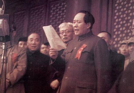 领袖毛泽东，人民怀念您