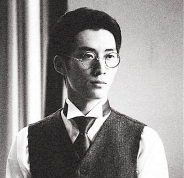 瞿秋白翻译《国际歌》，为何把最后一句，译为“英特纳雄耐尔”？