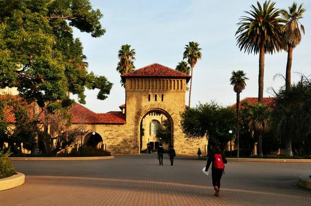 河北省两所院校曝光，被官媒怒斥“害人不浅”，广大考生需注意