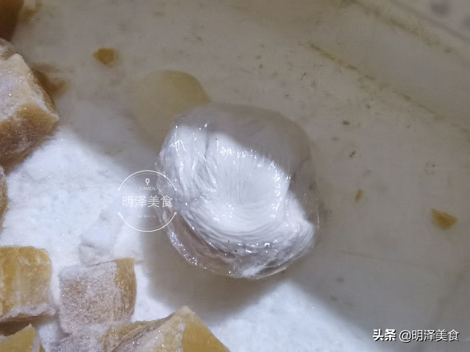 详解“老面”的制作方法，以及用老面蒸馒头的兑碱比例与具体做法