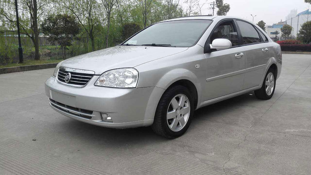 不过既然说到了新凯越,就不得不提老凯越了.