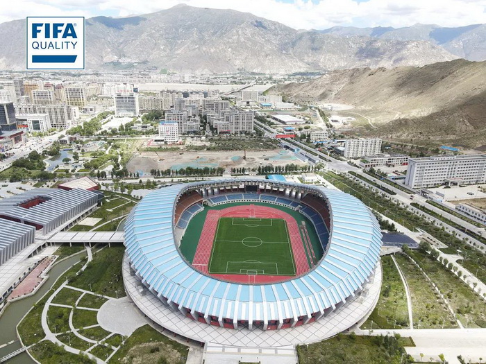 世界海拔最高的第一片FIFA认证人造草足球场地诞生了