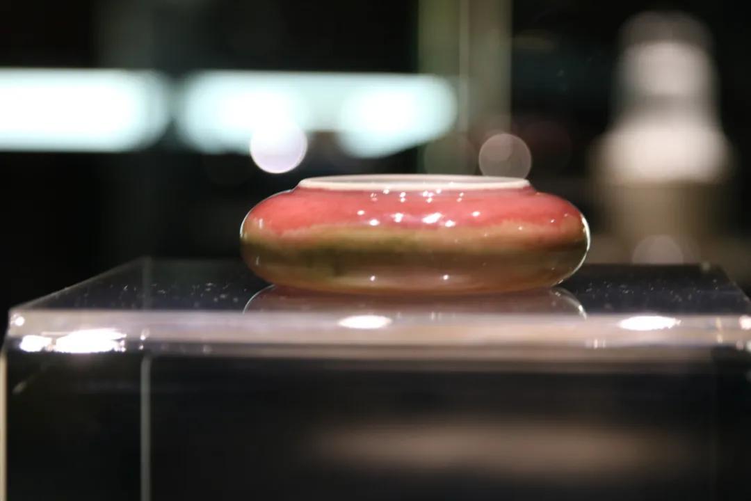 桃花泛绿豇豆红：康熙烧的名器竟如此美艳