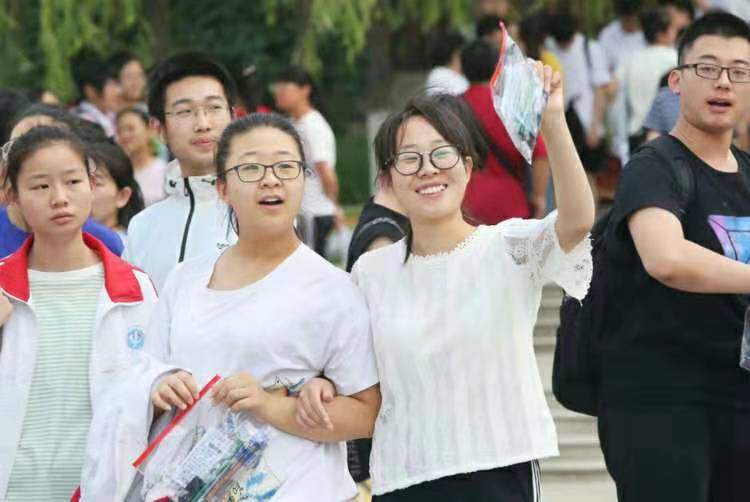 浙江一所“顶尖”高中，67人被清北录取，一本升学率为95%