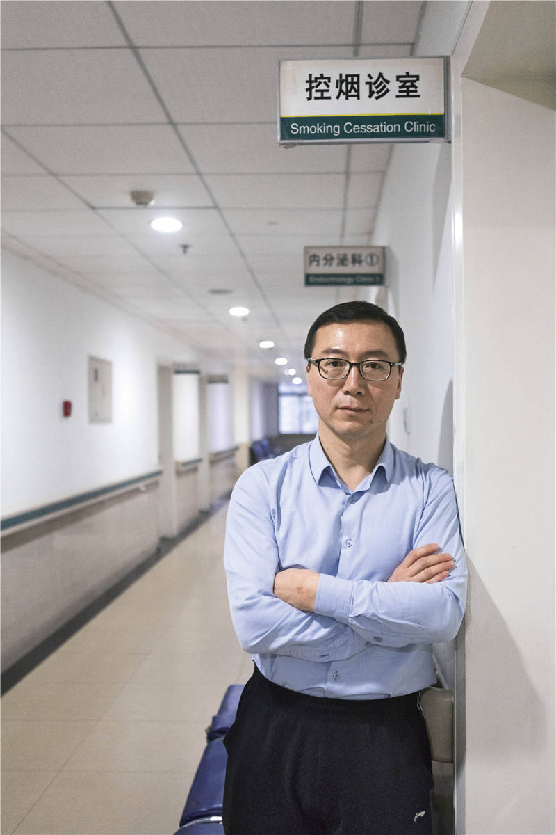 戒烟20年，坚信没有自由的烟民：“再来一口就好，反正想戒就戒“的想法是在玩火