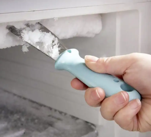 冰箱里总是结厚厚的冰？这1招轻松搞定，再也不浪费电，省时省力